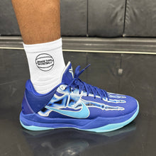 Load image into Gallery viewer, Basketball Performance Socks - White