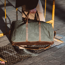 Load image into Gallery viewer, Weekender Bag