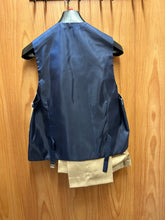 Load image into Gallery viewer, Moda Color Exclusive Navy with Tan Pailsey 1-Button 100% Wool 3-Piece Turkish Slim Fit Suit