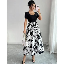 Load image into Gallery viewer, Floral Scoop-Neck Maxi Dress