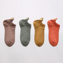 Load image into Gallery viewer, 4 Pairs Fashion Socks New Spring Cotton Non-Slip No-Show Boat Socks Novelty Girls Cute Heart Embroidery Casual Funny Ankle Socks Pack For Women