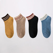 Load image into Gallery viewer, 4 Pairs Fashion Socks New Spring Cotton Non-Slip No-Show Boat Socks Novelty Girls Cute Heart Embroidery Casual Funny Ankle Socks Pack For Women