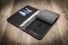 Load image into Gallery viewer, Badge Long Wallet - Black