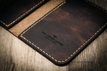 Load image into Gallery viewer, Western Vertical Wallet - Walnut Brown