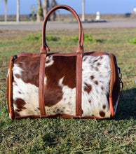 Load image into Gallery viewer, Cowhide Duffel bag