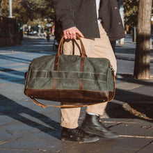 Load image into Gallery viewer, Weekender Bag