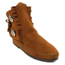 Load image into Gallery viewer, Minnetonka Two Button Hardsole Boot - Mens Boots