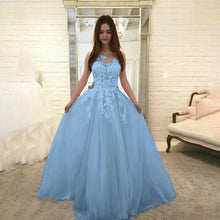 Load image into Gallery viewer, Sleeveless Floral Lace Wedding Dress - Romantic Bridal Gown with Flower Appliqués