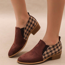 Load image into Gallery viewer, Women's Retro Color-Block Slip-On Heels – Round Toe Mid Heel Dress Shoes