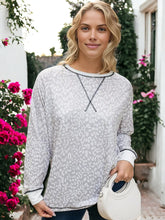 Load image into Gallery viewer, Leopard Print Contrast Stitch Sweater