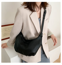 Load image into Gallery viewer, New PU Leather Shoulder Bag for Women Designer Wide Belt Handbags with Chain For LadiesWomen'S Big Bag Spring New Fashion Korean Leisure Half Round Women'S Bag Simple Large Capacity One Shoulder Oblique