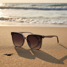 Load image into Gallery viewer, Retro INS Style Sunglasses – Simple Everyday Fashion Shades