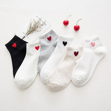 Load image into Gallery viewer, 5 Pairs 3D Cartoon Harajuku Cat Cute Heart Invisible Cotton Socks Casual Boat Socks Funny Girl Ankle Sock Set for Women
