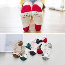Load image into Gallery viewer, 5 Pairs/Set Women's Cotton Happy Cute Cat Short Socks Print Cartoon Animal Casual Summer Socks Red Heart Funny Ankle Socks Pure Cotton Socks For Men And Women