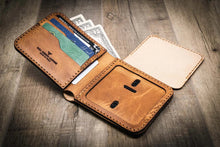 Load image into Gallery viewer, Badge Bifold Wallet - Saddle Tan