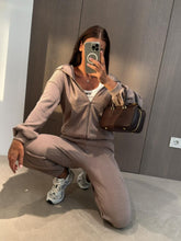 Load image into Gallery viewer, Women's Wide-Rib Knit Zip Hoodie & Jogger Pants Set