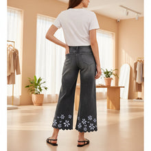 Load image into Gallery viewer, Chrysanthemum Embroidered Cropped Denim Jeans – Women's Loose Straight-Leg