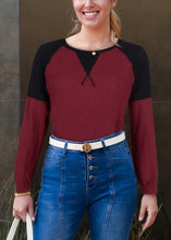 Load image into Gallery viewer, Two Tone Waffle Knit Crewneck Sweater