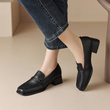 Load image into Gallery viewer, Women’s Retro Minimalist Mid-Heel Leather Shoes