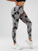 Load image into Gallery viewer, Tie-Dye Slimming Yoga Leggings – Butt Lifting Women's Yoga Pants
