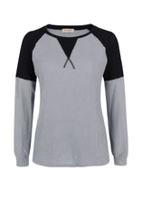 Load image into Gallery viewer, Two Tone Waffle Knit Crewneck Sweater