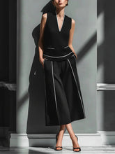 Load image into Gallery viewer, Women's Sleeveless Linen Shirt & Cropped Pants Set – Casual 2-Piece Outfit