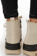 Load image into Gallery viewer, Aspen Genuine Shearling Lined Winter Boots