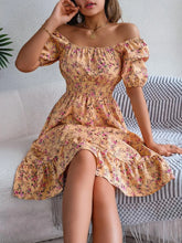 Load image into Gallery viewer, Ruffled Hem Floral Puff Sleeve Dress