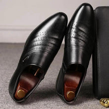 Load image into Gallery viewer, Casual pointed toe shoes men leather shoes men