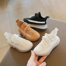 Load image into Gallery viewer, Boys' Durable Athletic Sneakers | Supportive, Long-Lasting Design