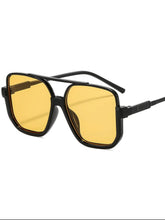 Load image into Gallery viewer, Oversized Square Frame Fashion Sunglasses