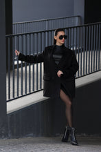 Load image into Gallery viewer, Andie Cashmere Wool Blend Blazer in Black