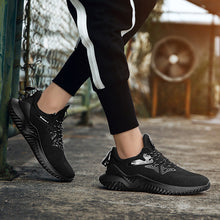 Load image into Gallery viewer, Student breathable running shoes