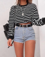 Load image into Gallery viewer, Women's Long Sleeve Crop Top T-Shirts