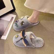Load image into Gallery viewer, Winter Woman Warm Home Slippers Women Diamond Flip Flops Fur Slides Anti-slip Indoor Slippers Slip On Bedroom Shoes Memory Foam Wool Lining Indoor Ourdoor Non Skid Slippers