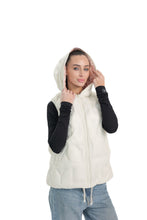 Load image into Gallery viewer, ⇆ Reversible Light Insulated Vest Powder | Ivory
