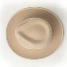 Load image into Gallery viewer, Fox Fedora - Belly