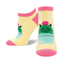 Load image into Gallery viewer, Kitty Cactus