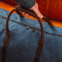 Load image into Gallery viewer, Weekender Bag