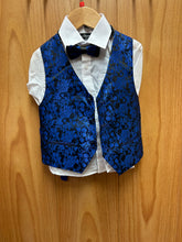 Load image into Gallery viewer, Kids World of USA Blue Floral/Brocade Print 5-Piece Boys Suit