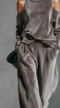 Load image into Gallery viewer, Women's Korean Velvet Long Sleeve Top & Pants Set
