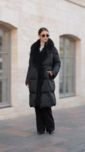 Load image into Gallery viewer, Genuine Lama Fur Premium Down Coat