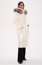 Load image into Gallery viewer, Saga® Furs Silver Fox Wool Alpaca Freudenberg Comfortemp® Coat