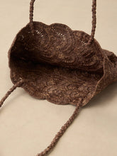 Load image into Gallery viewer, Handwoven Raffia Floral Pattern Tote Bag