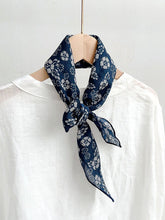 Load image into Gallery viewer, Ramie Vintage Print Handkerchief