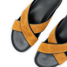 Load image into Gallery viewer, Women's Tan Amalfi Crossover Sandal