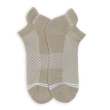 Load image into Gallery viewer, Earth Tone Ankle Socks