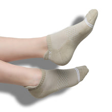 Load image into Gallery viewer, Cozy Ankle Socks 4-Pack