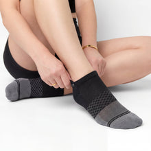 Load image into Gallery viewer, Essentials Ankle Socks 6-Pack