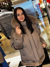 Load image into Gallery viewer, Genuine Polar Fox Down Fill Coat